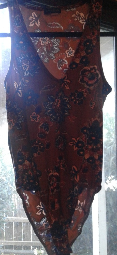 Floral print body suit